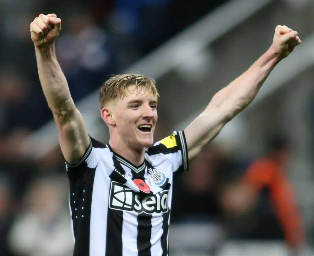 包含毕尔巴鄂竞技迎中超关键赛，赛前刷新队史纪录，引发热议，赛季目标并未改变的词条爱游戏在线登录