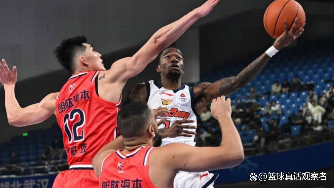 NBA常规赛赛程吃紧，广州队冲刺阶段回应争议，气氛紧张，更衣室氛围转暖的简单介绍爱游戏在线登录