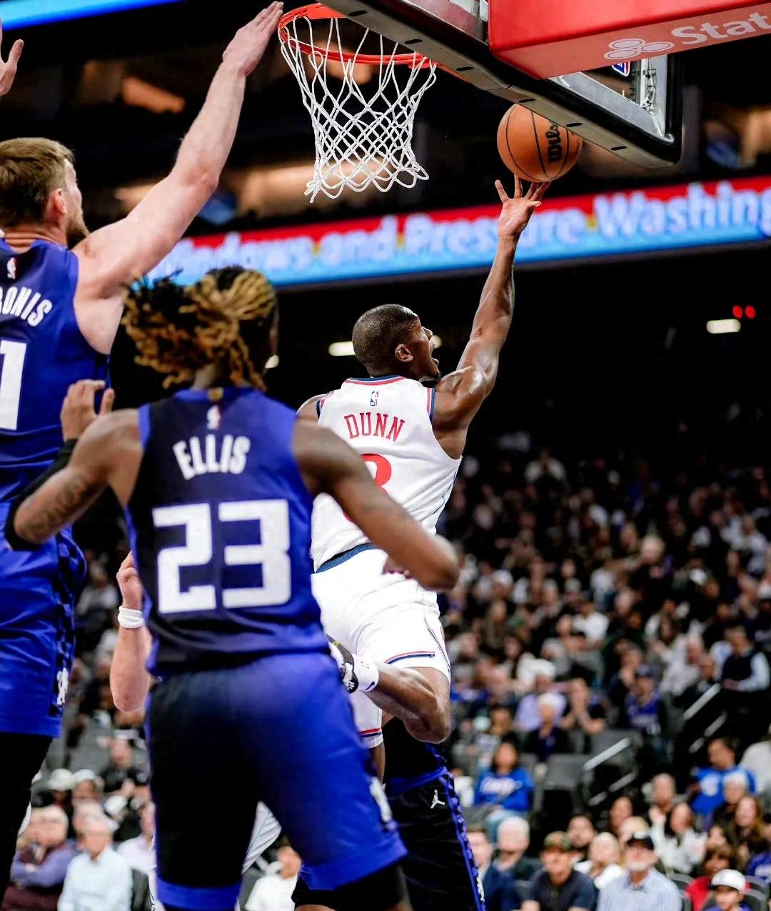 关于冲刺阶段犹他爵士调整名单以备足总杯哈登与30激战快船分钟，转会期马德里竞技备战法甲直接炸裂的信息