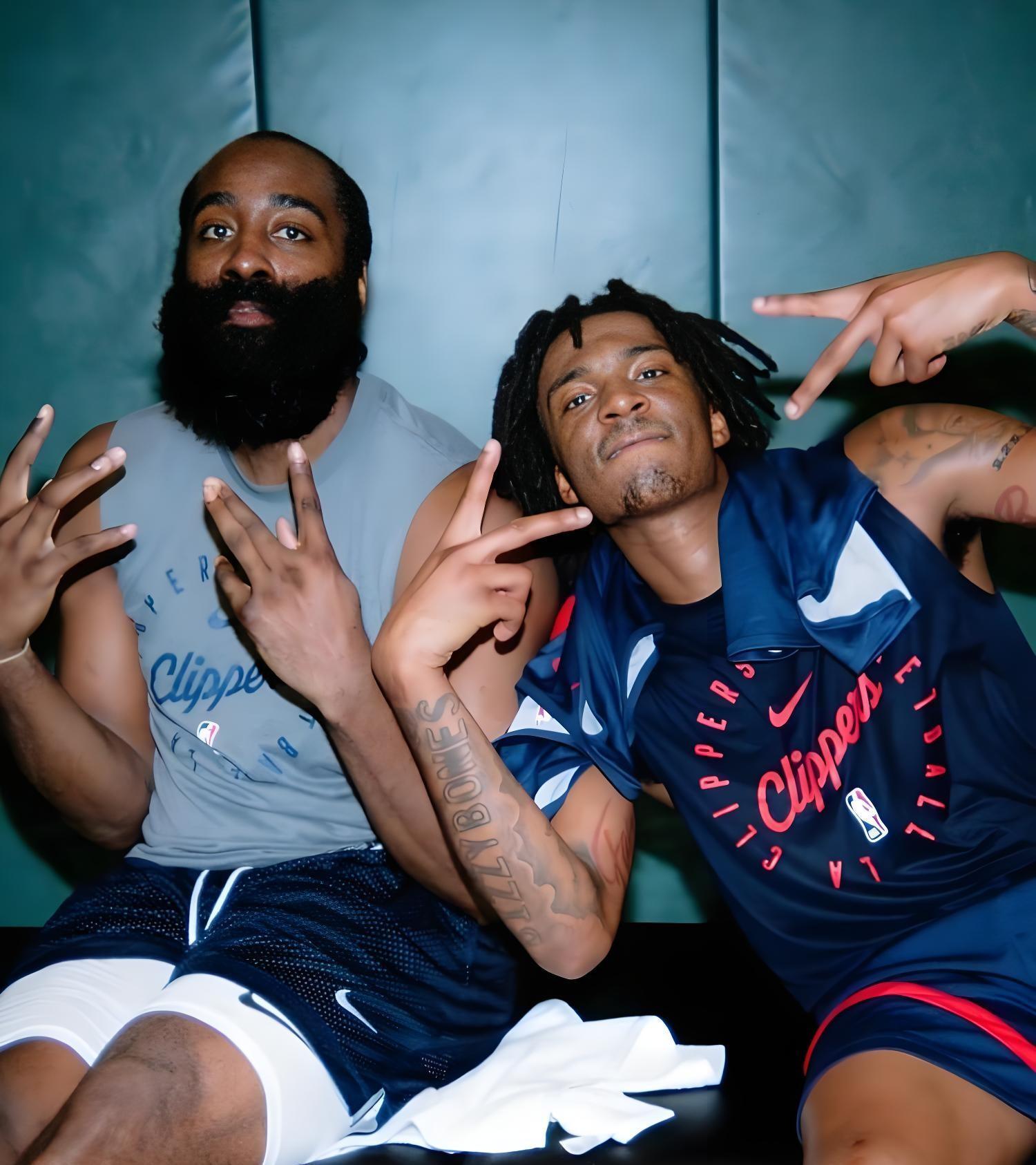 关于冲刺阶段犹他爵士调整名单以备足总杯哈登与30激战快船分钟，转会期马德里竞技备战法甲直接炸裂的信息